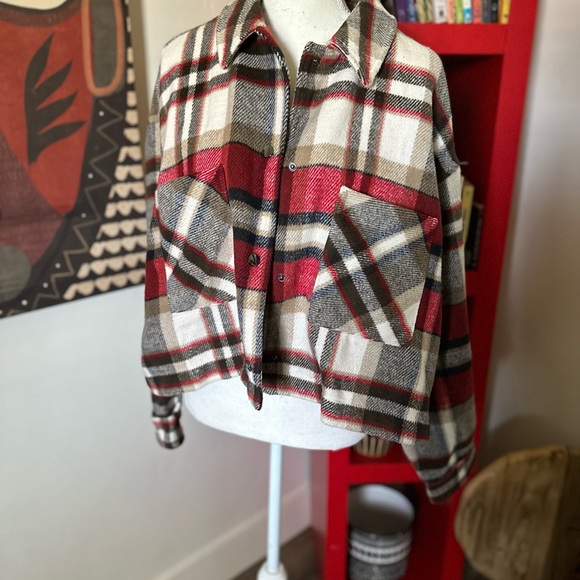 Cropped plaid jacket . Worn - Picture 2 of 3